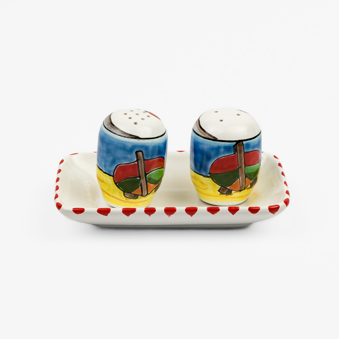Elaborate Dammusi salt and pepper set