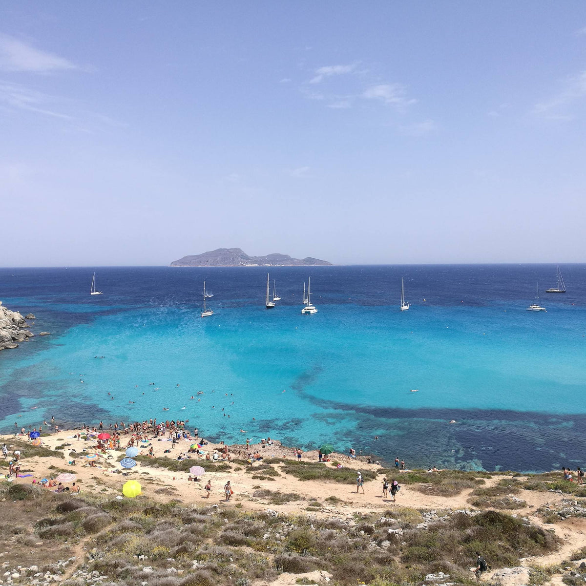 Favignana: L'Incanto delle Isole Egadi tra Cala Rossa e Mare Cristallino - Sua Maestà Sicilia