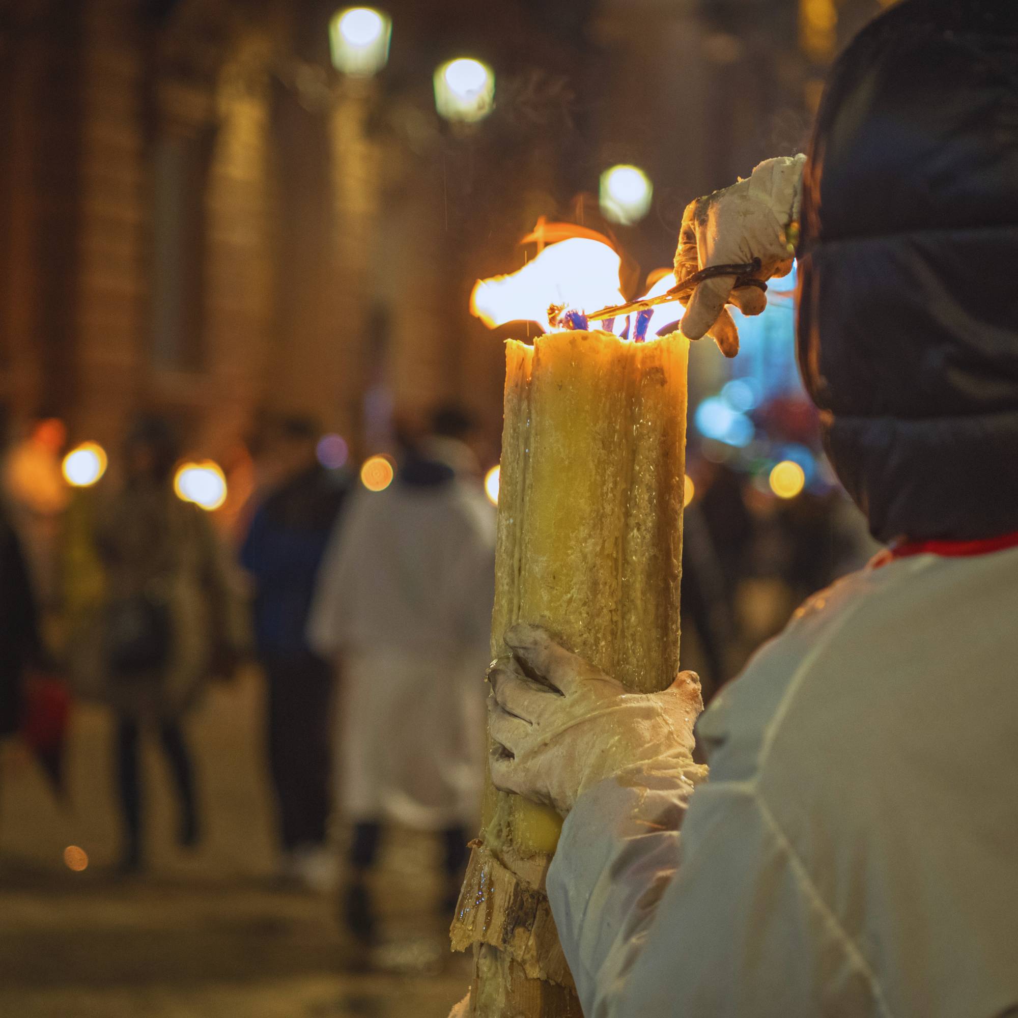 La Festa di Sant'Agata: Quando la Sicilia si veste di Tradizione e Devozione