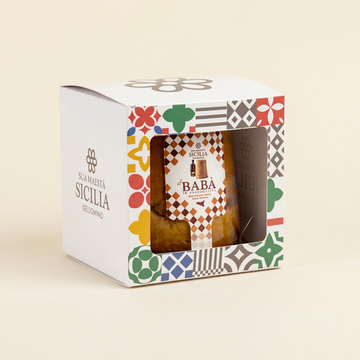 Babà Rum Zacapa, confezione su fondo crema