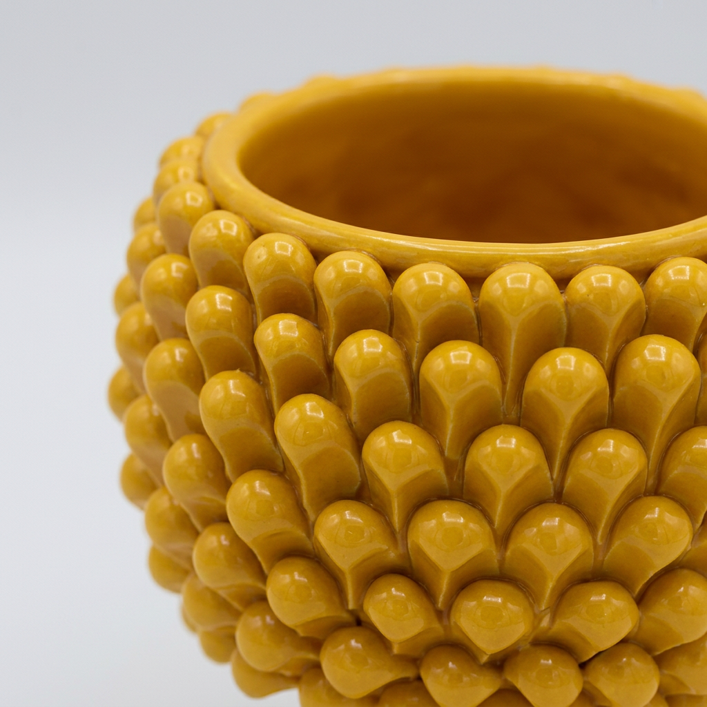 Cachepot giallo, 3 scaglie