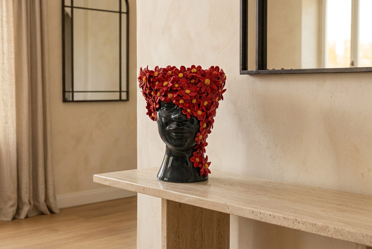 Testa nera con margherite rosse ambientata sulla consolle